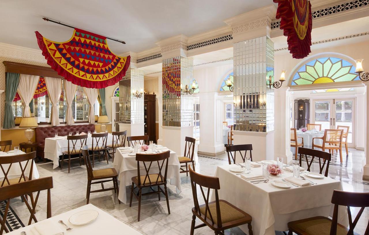 Raajkutir - IHCL SeleQtions Hotel Kolkata Bagian luar foto