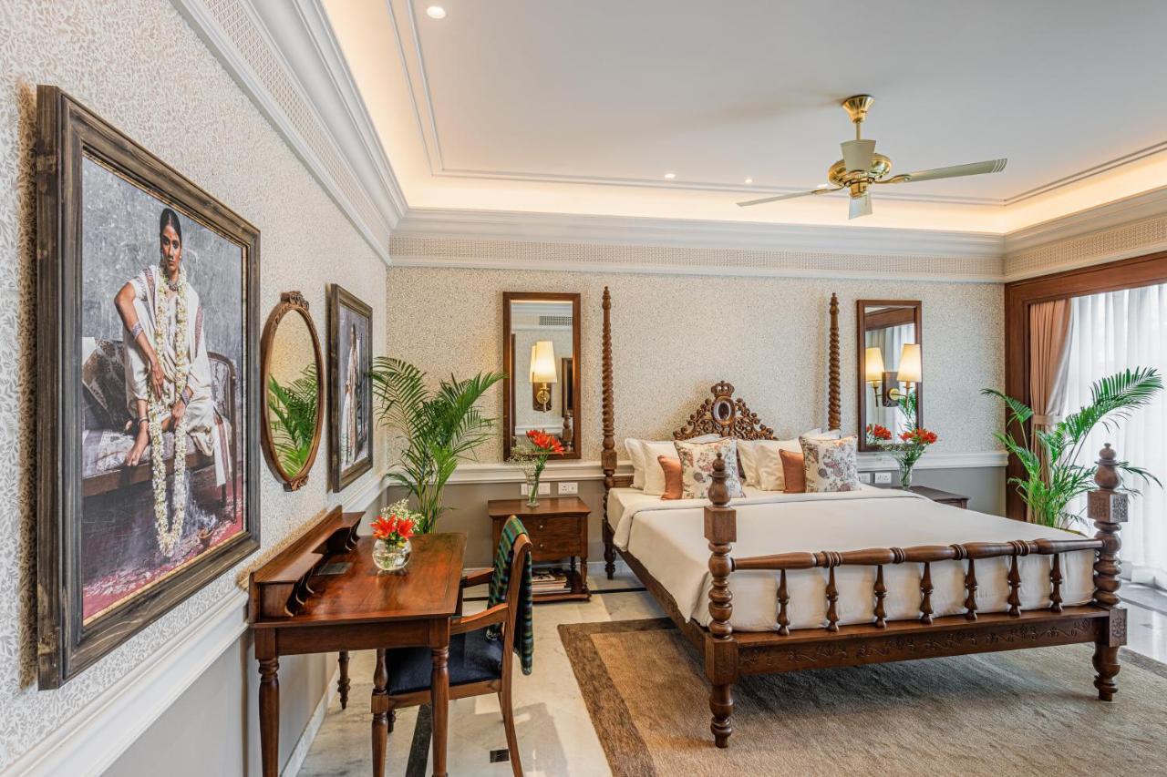 Raajkutir - IHCL SeleQtions Hotel Kolkata Bagian luar foto